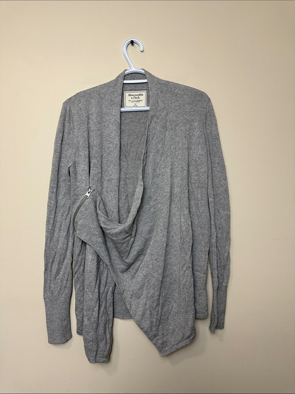 Abercrombie & Fitch Gray Draped Open-Front Cardigan size S